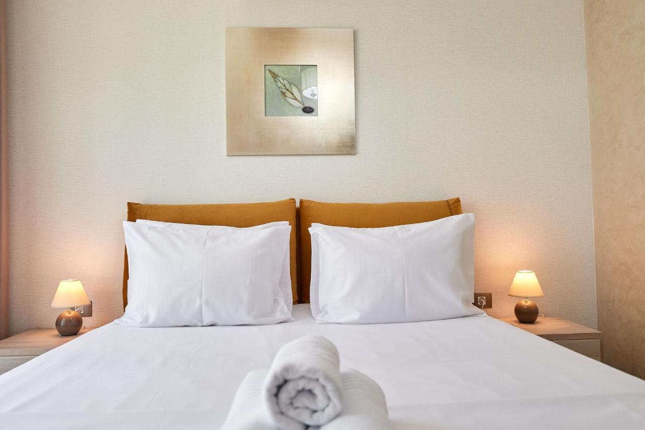 Berlin Luxury Apartment Spa N Pool Beach Resort Năvodari Buitenkant foto